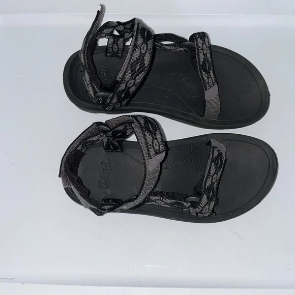 Teva Hurricane Big Kids Size 2 Lightweight Outdoor Sandals - Picture 3 of 6